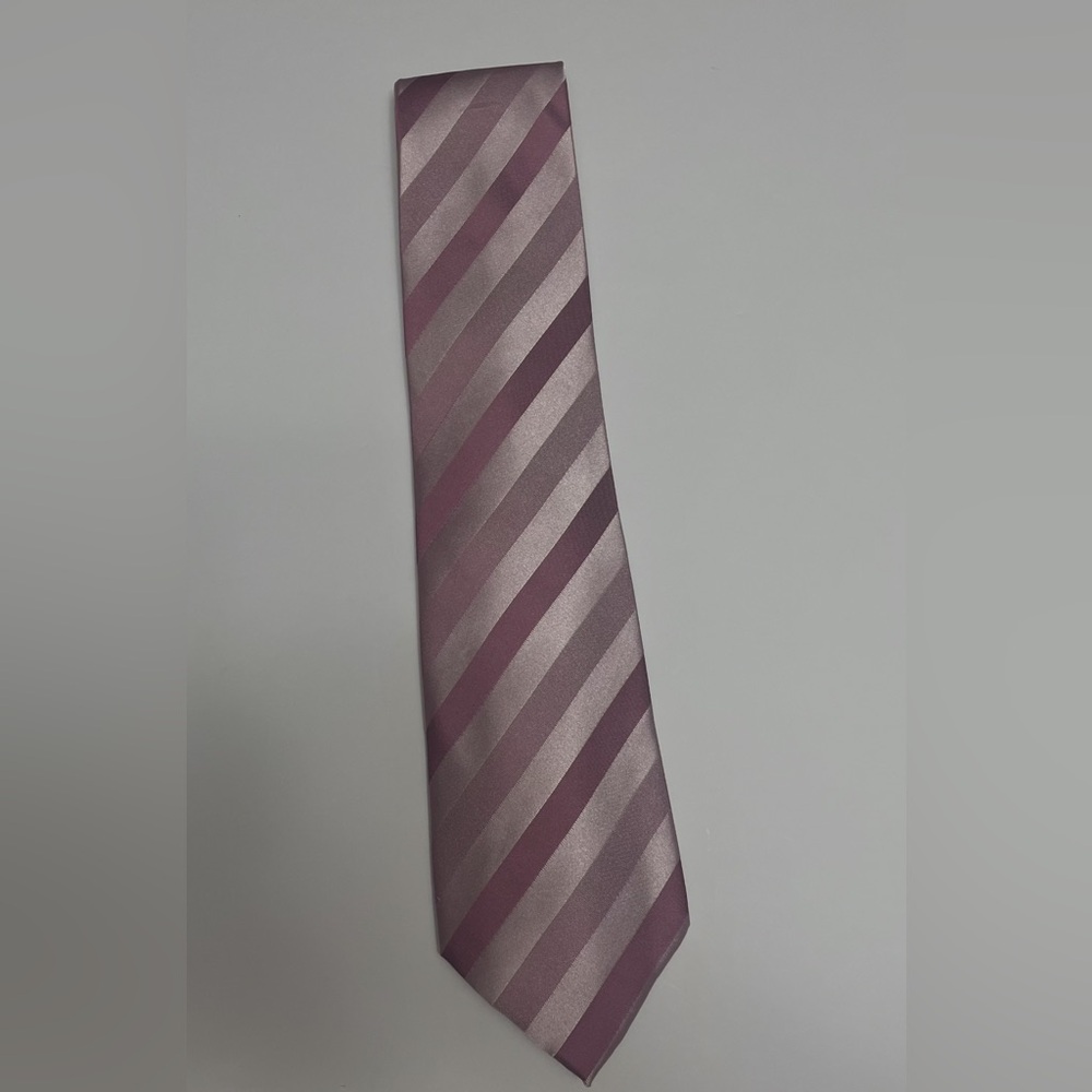 Men’s Gino Pompeii Pink Mauve Tonal Striped Tie